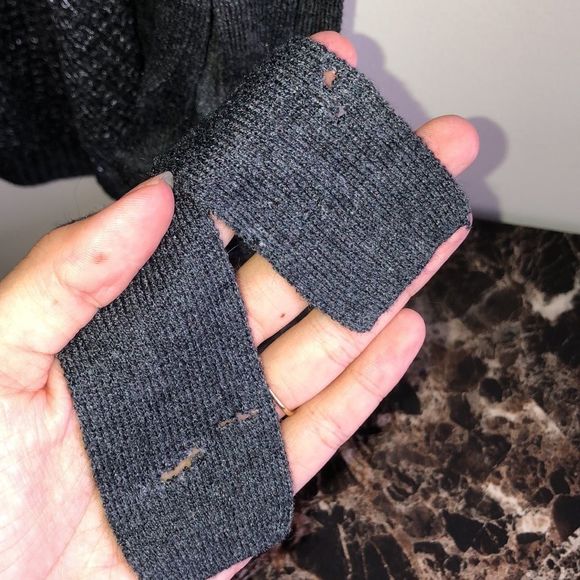 Victoria’s Secret Pavement Grey Sequined Cardigan/Robe - Picture 5 of 6